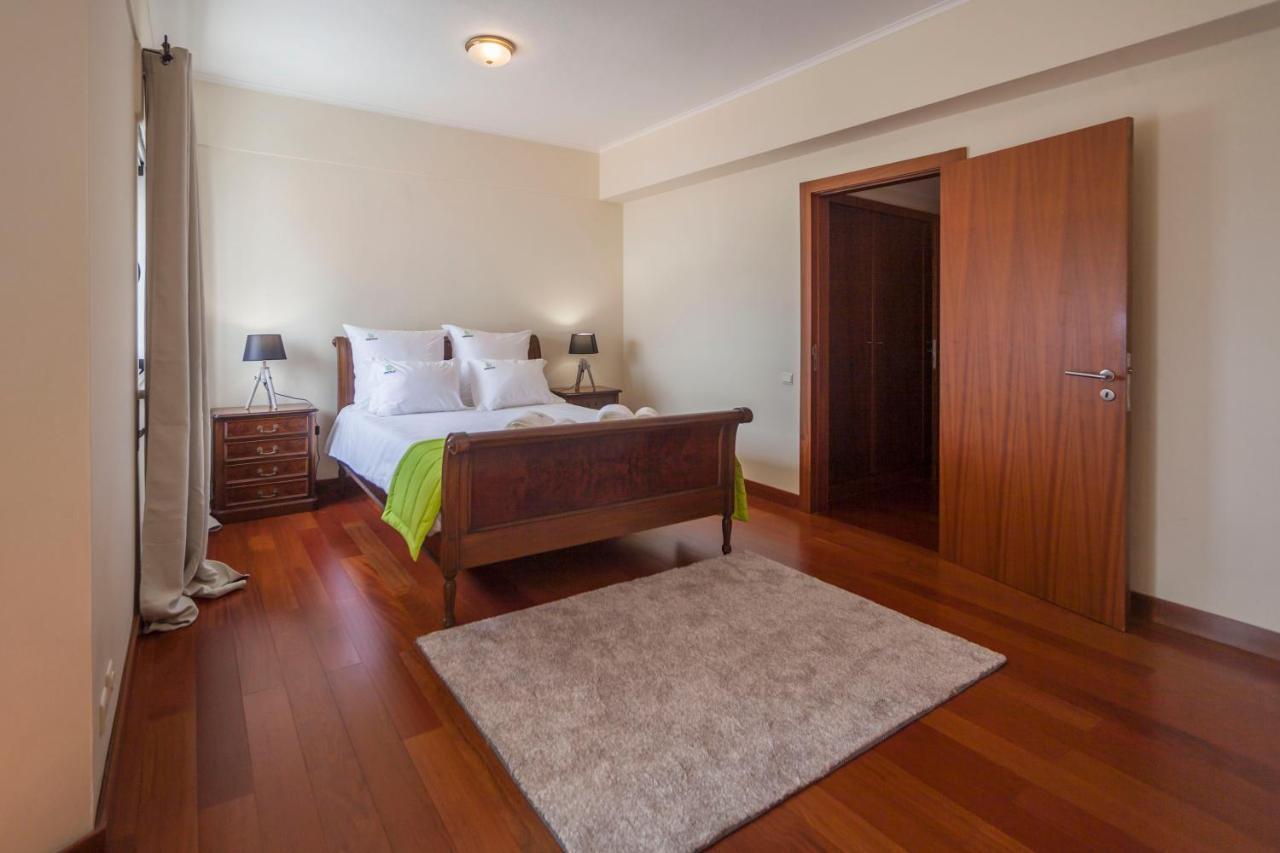 Deluxe Marina Apartment Ponta Delgada Extérieur photo